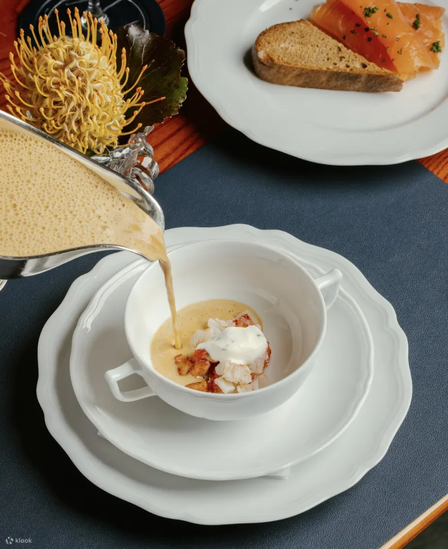 港岛香格里拉大酒店 Island Shangri-la Hong Kong | 龙虾吧餐厅 Lobster Bar and Grill |  经典英式早午餐